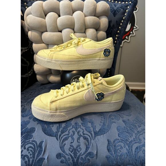 Nike Blazer Low Platform Next Nature SE size 8.5/EU40 - Picture 2 of 5